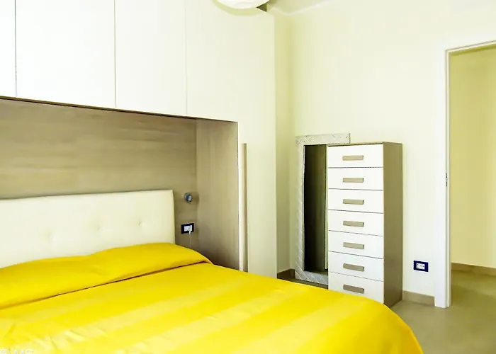Pietra Home, Posto Auto, Ac ,Wifi, 150Mt Dal Mare