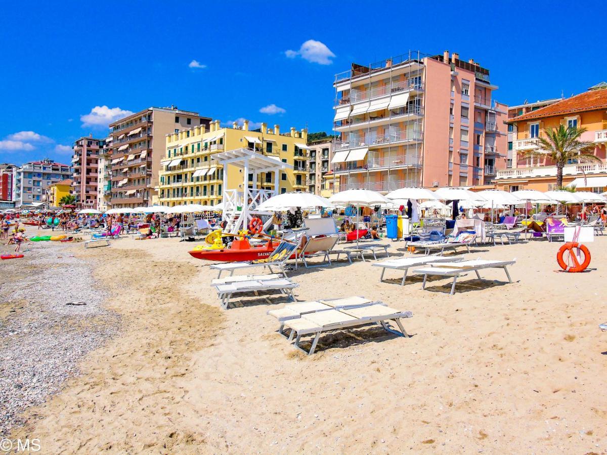 Pietra Home, Posto Auto, Ac ,wifi, 150mt Dal Mare Pietra Ligure