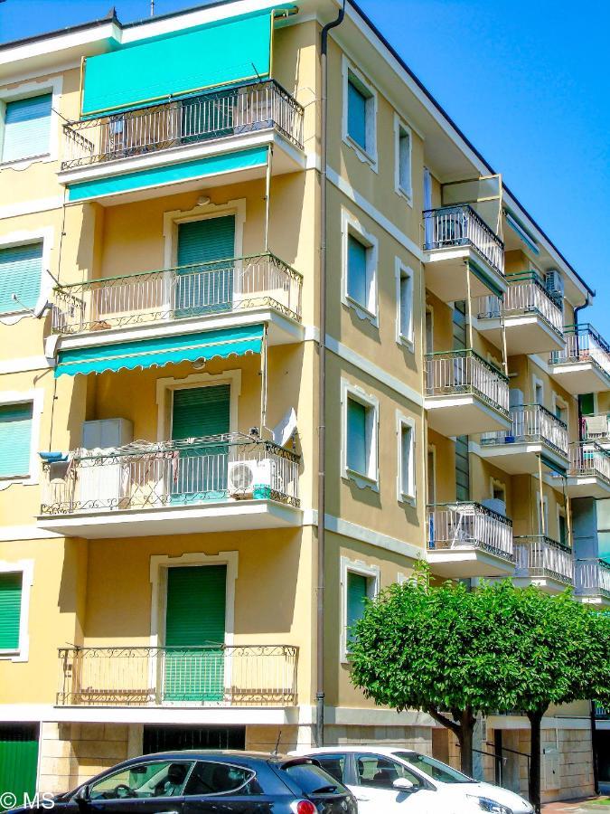 Pietra Home, Posto Auto, Ac ,wifi, 150mt Dal Mare Pietra Ligure